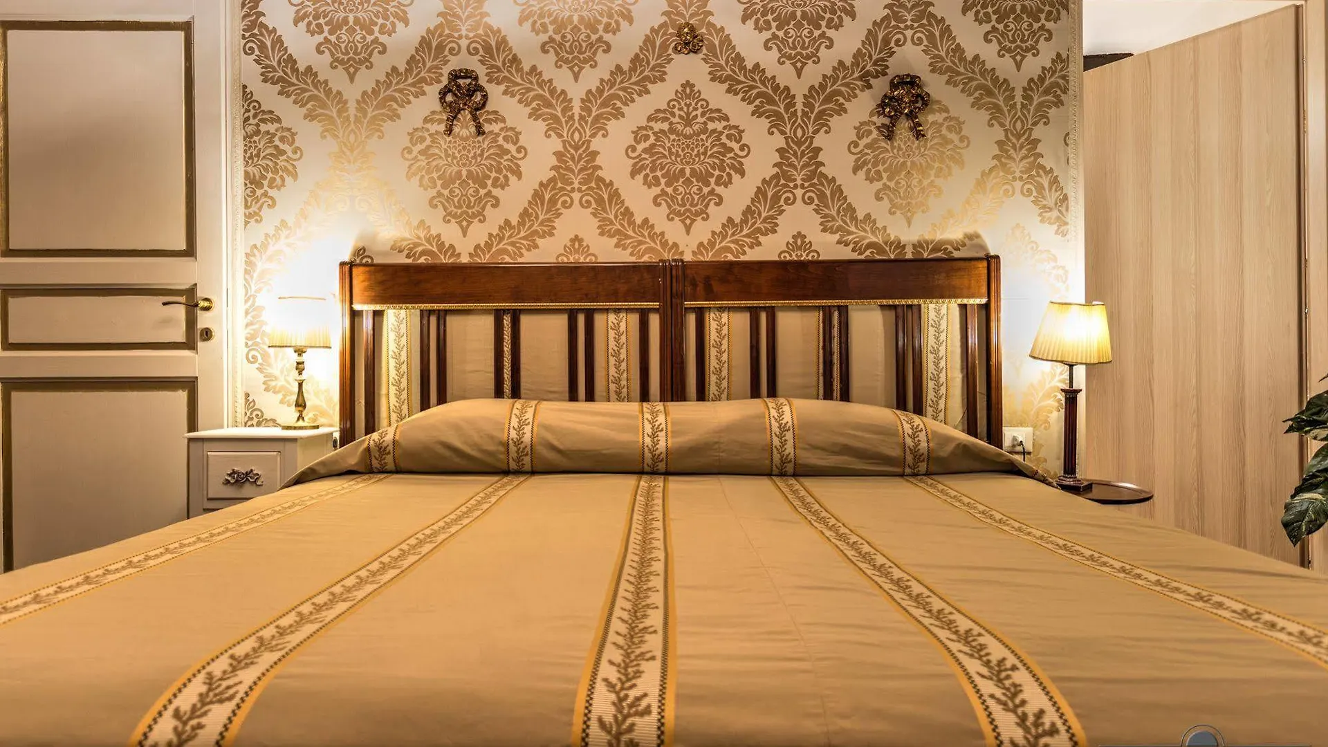 Residenza Corte Molin Venice 2*,  Italy